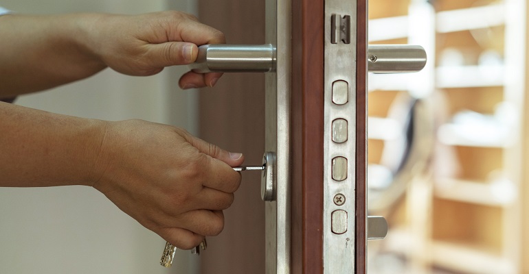 sécurité serrure anti effraction mayenne